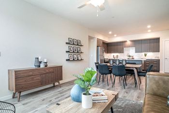 Hub Apartments | Folsom CA |Living room